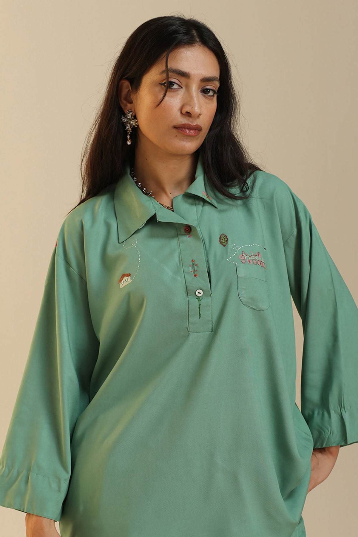 Homebody Embroidered Set