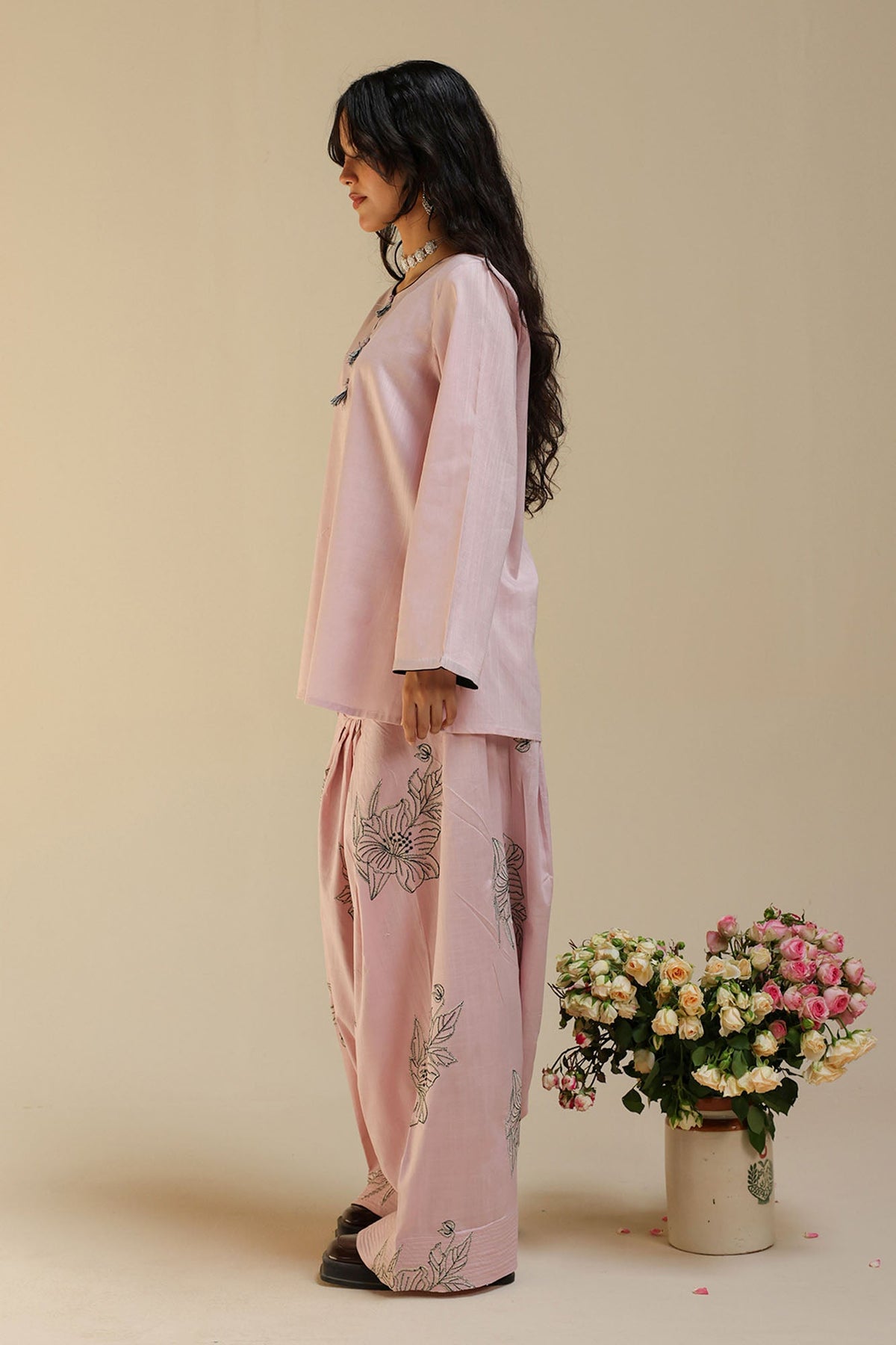 Embroidered Bloom Line Farshi Set