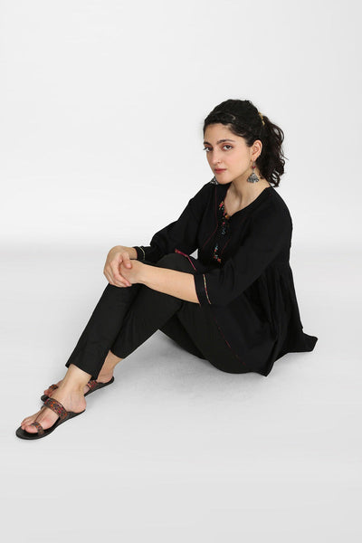 Essential Pants – Generation International